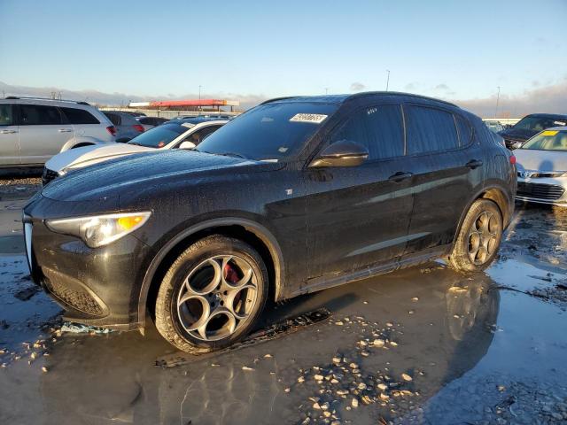  Salvage Alfa Romeo Stelvio