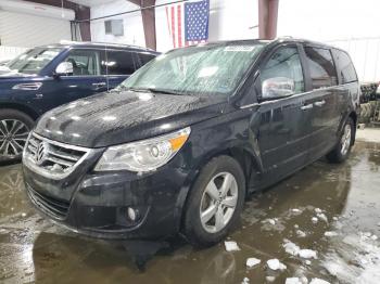  Salvage Volkswagen Routan