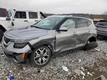  Salvage Kia Seltos