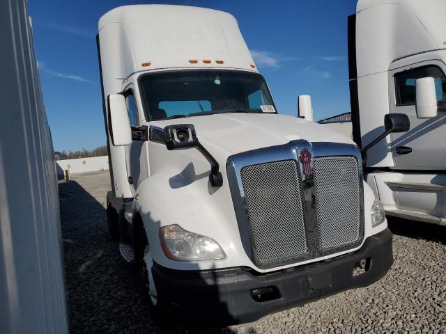  Salvage Kenworth T680