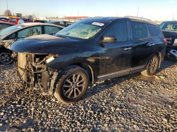  Salvage Nissan Pathfinder