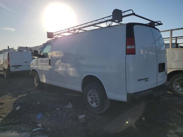 GMC Savana G3500 Image 3