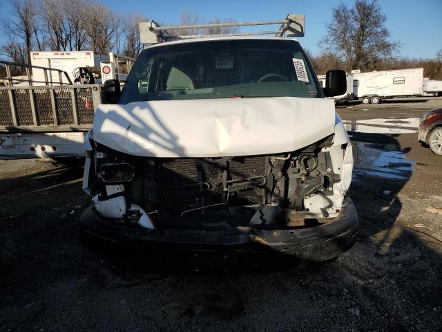 GMC Savana G3500 Image 8