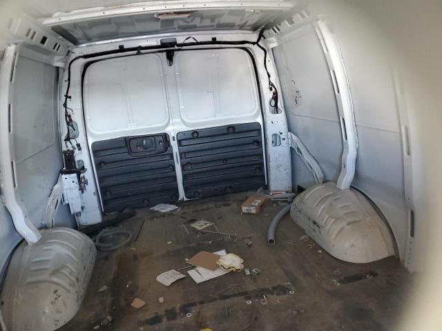 GMC Savana G3500 Image 5