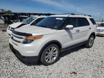  Salvage Ford Explorer