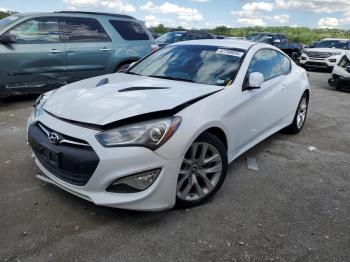  Salvage Hyundai Genesis