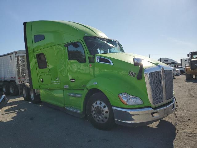  Salvage Kenworth Constructi