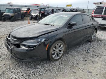  Salvage Chrysler 200