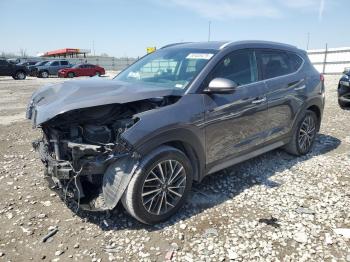  Salvage Hyundai TUCSON