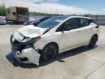  Salvage Nissan LEAF