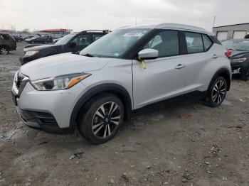  Salvage Nissan Kicks