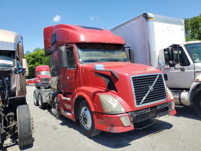 Salvage Volvo Vn