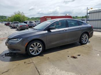  Salvage Chrysler 200