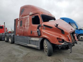  Salvage Freightliner Cascadia