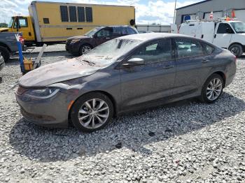  Salvage Chrysler 200