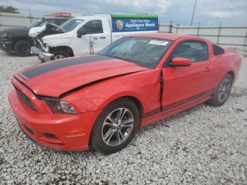  Salvage Ford Mustang