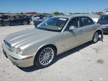  Salvage Jaguar Xj8
