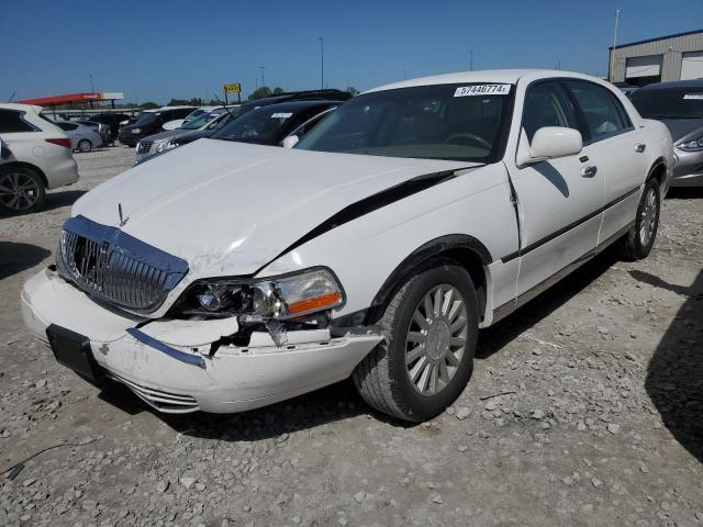  Salvage Lincoln Towncar
