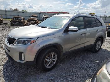  Salvage Kia Sorento