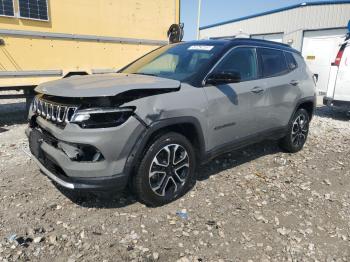  Salvage Jeep Compass