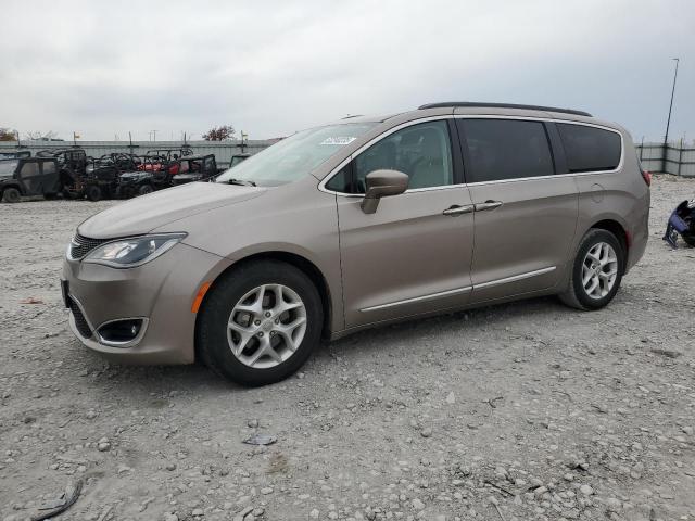  Salvage Chrysler Pacifica