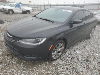  Salvage Chrysler 200
