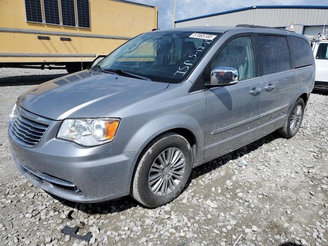  Salvage Chrysler Minivan