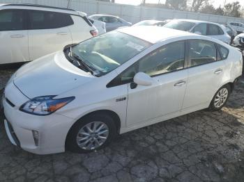  Salvage Toyota Prius