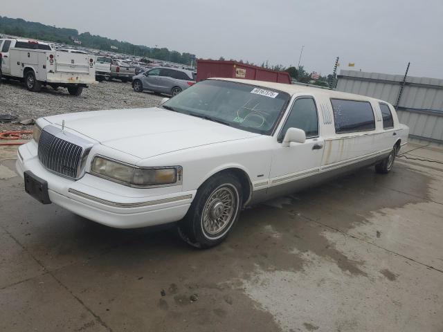  Salvage Lincoln Towncar