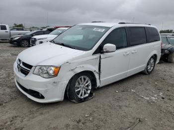 Salvage Dodge Caravan