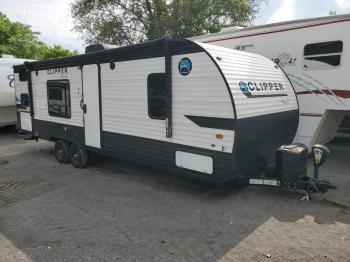  Salvage Coachmen Clipper