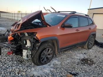  Salvage Jeep Cherokee