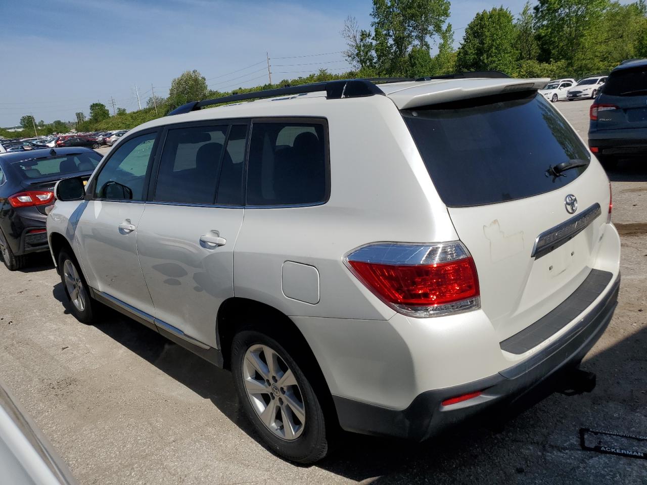 Toyota Highlander Base Image 3