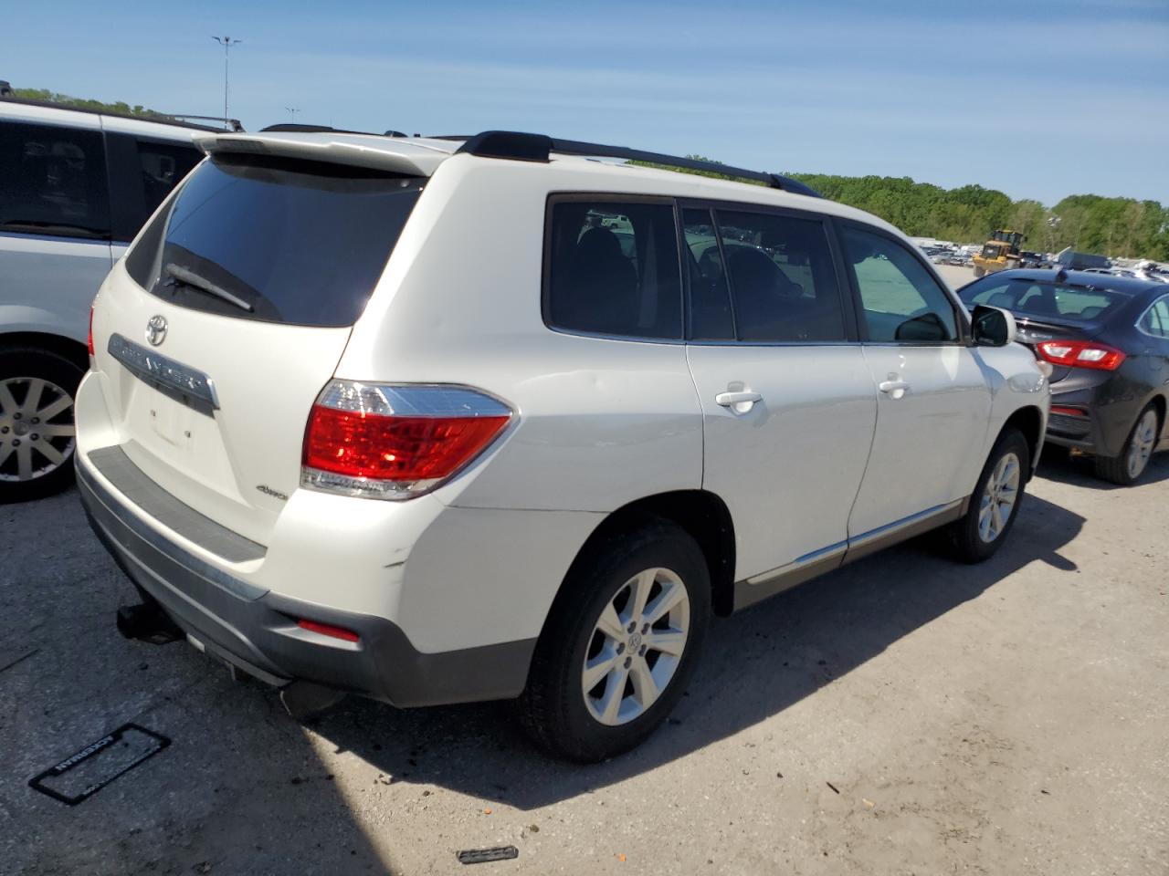 Toyota Highlander Base Image 4
