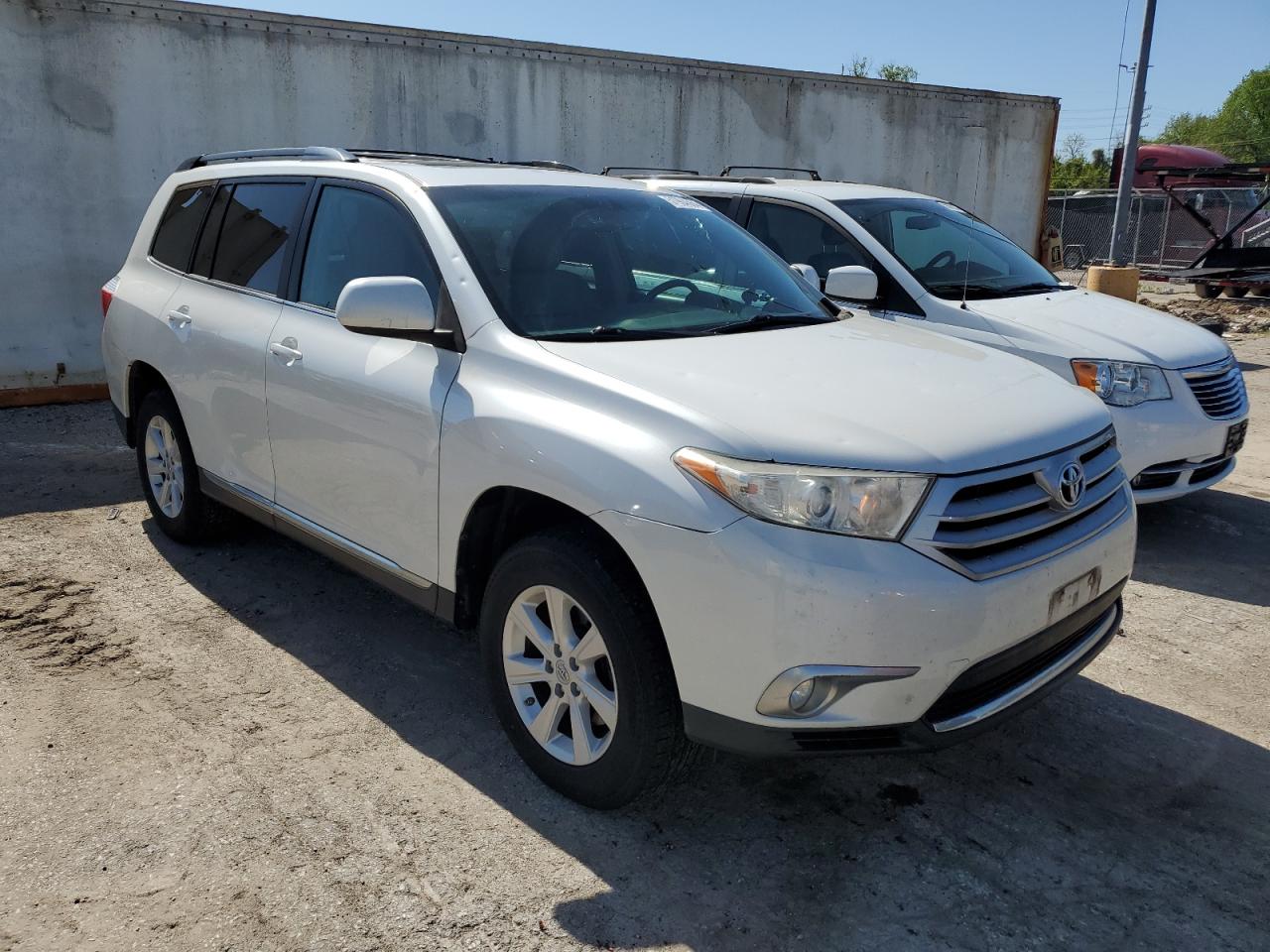 Toyota Highlander Base Image 5