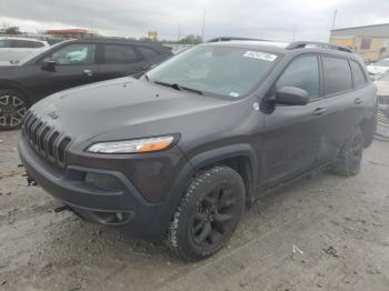  Salvage Jeep Cherokee