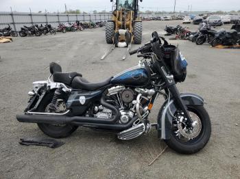  Salvage Harley-Davidson Streetglid