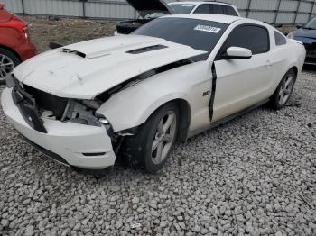  Salvage Ford Mustang