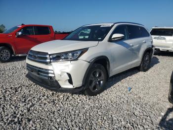  Salvage Toyota Highlander