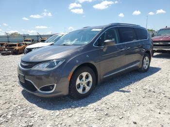  Salvage Chrysler Pacifica