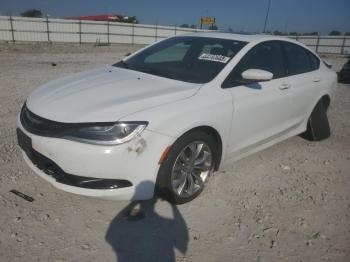  Salvage Chrysler 200