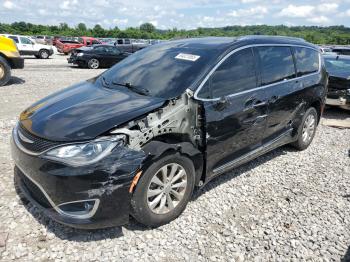  Salvage Chrysler Pacifica