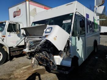 Salvage Ford Econoline