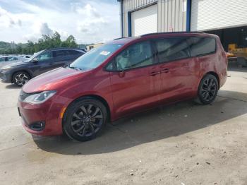  Salvage Chrysler Pacifica