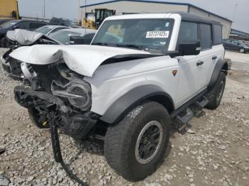  Salvage Ford Bronco