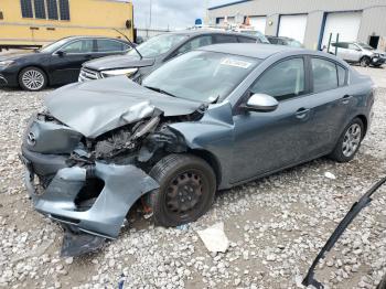  Salvage Mazda 3