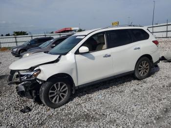  Salvage Nissan Pathfinder