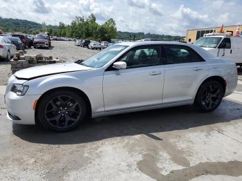  Salvage Chrysler 300