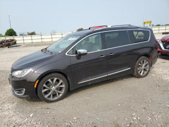  Salvage Chrysler Pacifica
