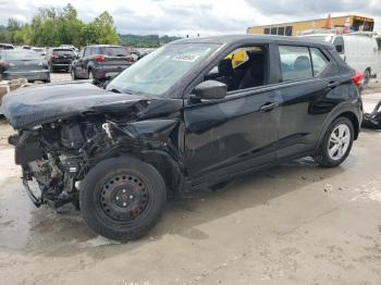  Salvage Nissan Kicks